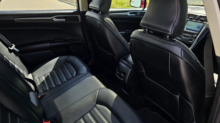 Ford Mondeo cena 57400 przebieg: 109162, rok produkcji 2017 z Olsztyn małe 352